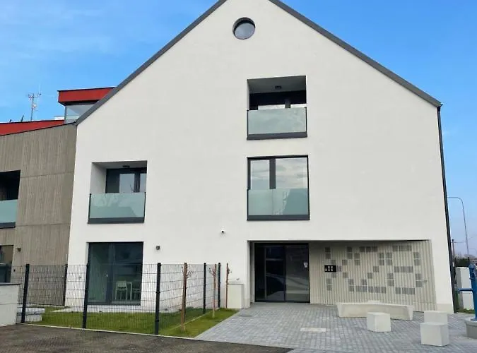 Διαμέρισμα Bella *