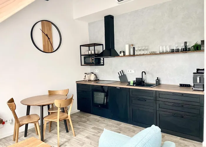 アパート Bella ミクロフ